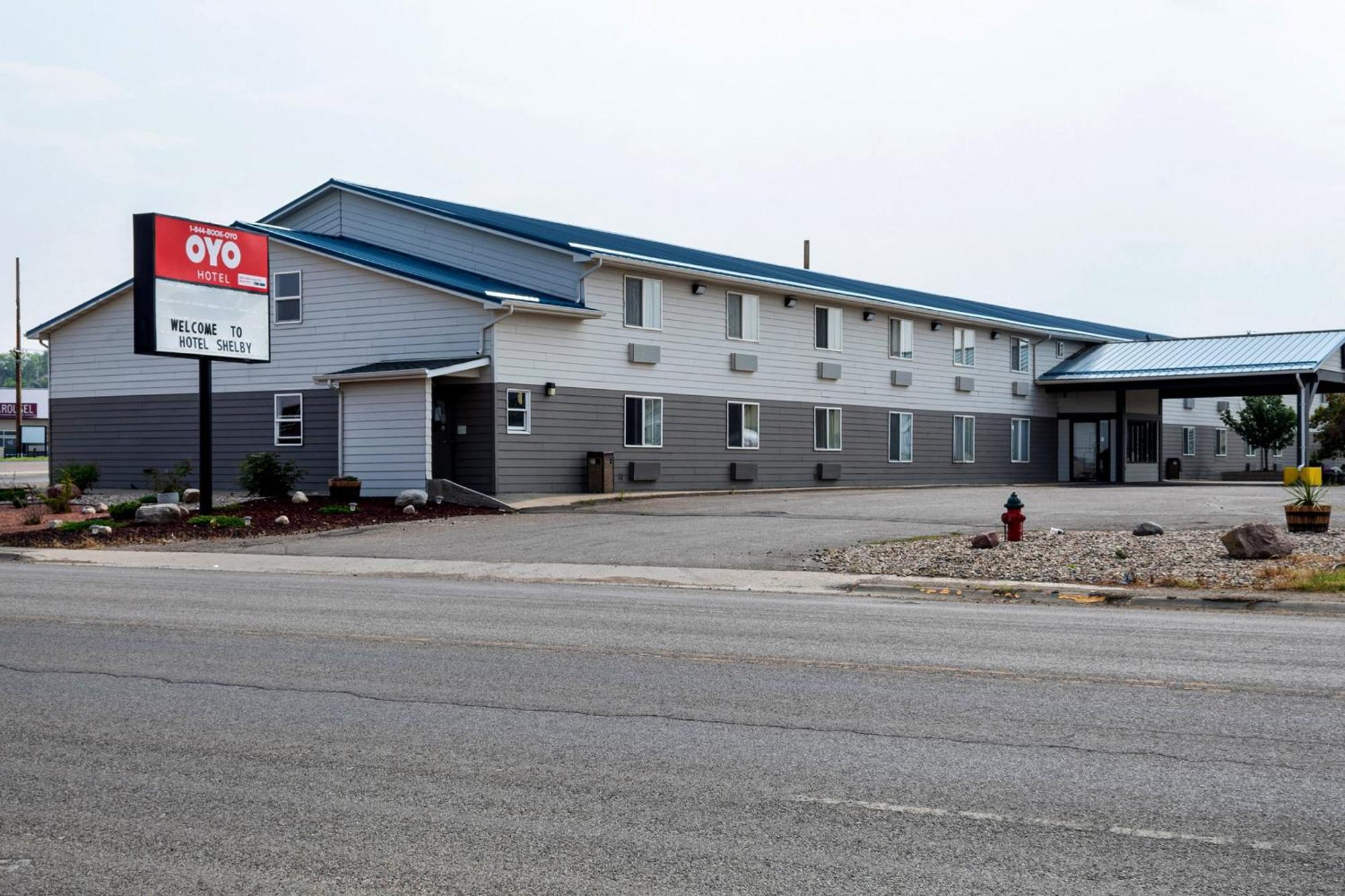 Oyo Hotel Shelby Mt Hwy 2 & I-15 Eksteriør billede